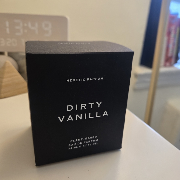 Heretic Dirty Vanilla Eau de Parfum - Black - Picture 1 of 1
